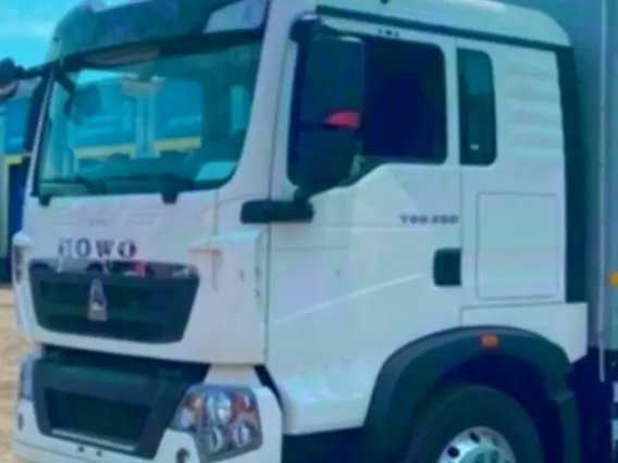 Тентованный грузовик Howo T5G 2025 года новый фото 2