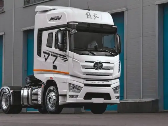 Тягач JAC J7 2024 года новый