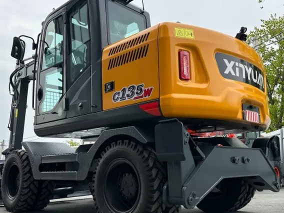 Экскаватор XINYUAN C135W 2025 года новый фото 4