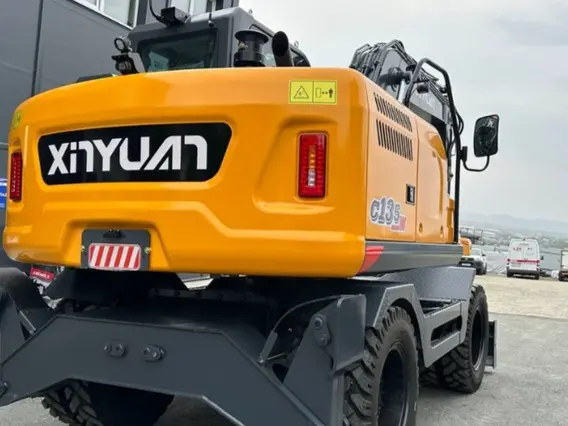 Экскаватор XINYUAN C135W 2025 года новый фото 6