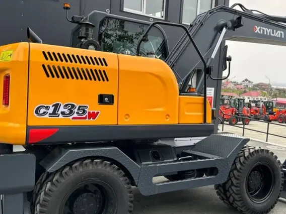 Экскаватор XINYUAN C135W 2025 года новый фото 7