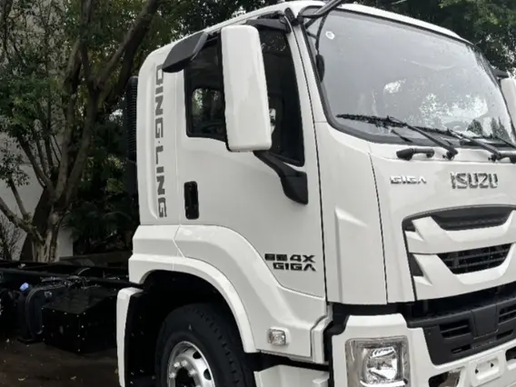 Шасси Isuzu Giga 2025 года новый