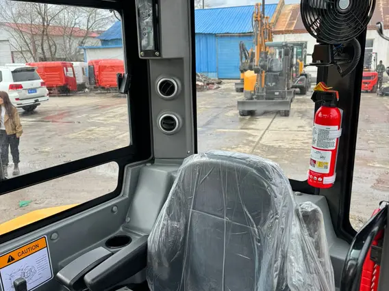 Экскаватор YNIX YN35 2025 года новый фото 15
