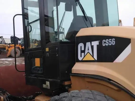 Дорожный каток Caterpillar CS56  б/у фото 4