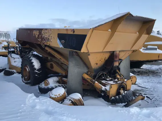 Карьерный самосвал Caterpillar 740 б/у