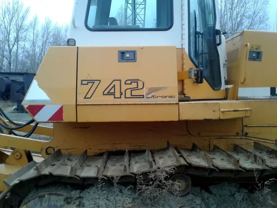 Бульдозер Liebherr PR 742  б/у фото 3