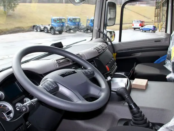 Тягач Tatra T158  б/у фото 10