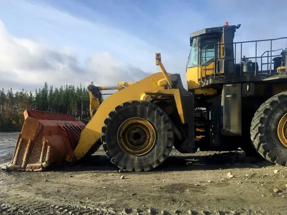 Фронтальный погрузчик Komatsu WA  б/у
