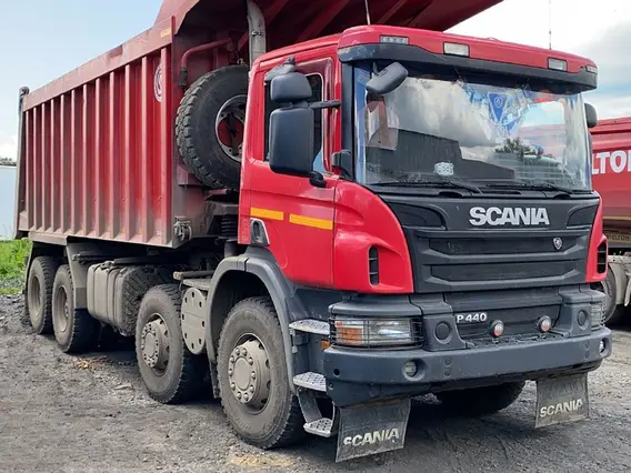 Самосвал Scania P440  б/у