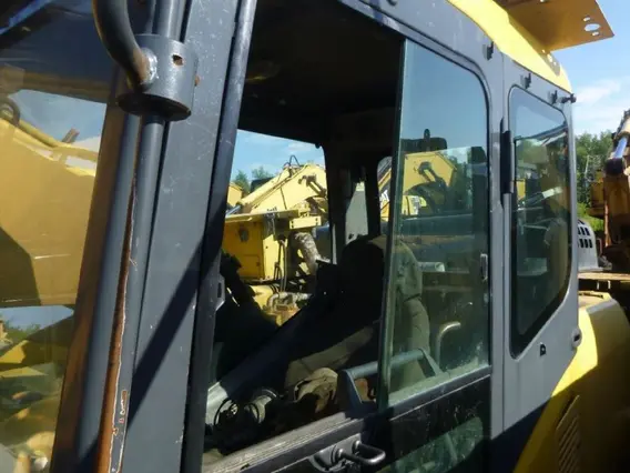 Экскаватор Komatsu PC  б/у фото 4
