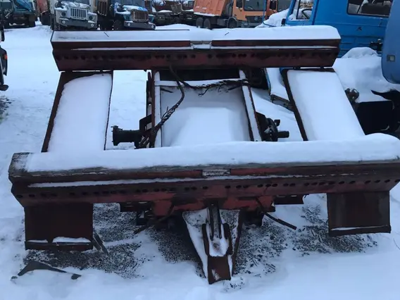 Прицеп-шасси Уралпромтехника 904703  б/у