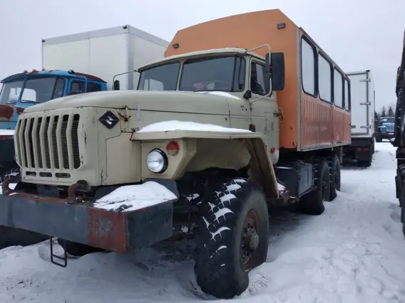 Вахтовый автобус Урал 3255  б/у