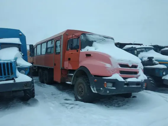Вахтовый автобус Урал 3255  б/у