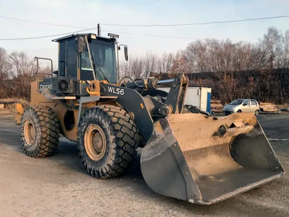 Фронтальный погрузчик John Deere WL56  б/у