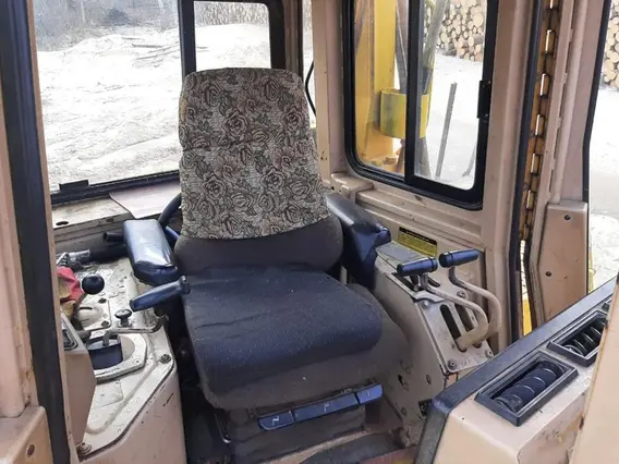 Бульдозер Caterpillar D7 б/у фото 21