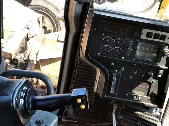 Бульдозер Caterpillar D6  б/у фото 4