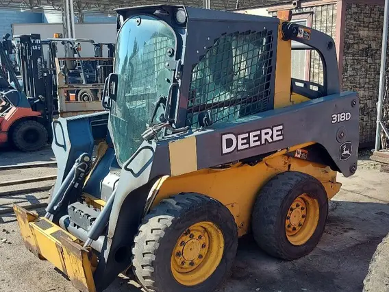 Вилочный погрузчик John Deere 318  б/у