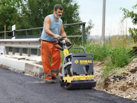 Строительная техника Bomag BPR  б/у фото 4