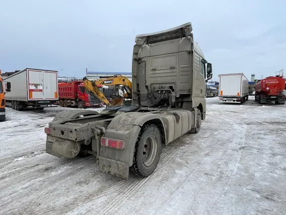 Седельный тягач SITRAK c7h 2023 года б/у фото 3