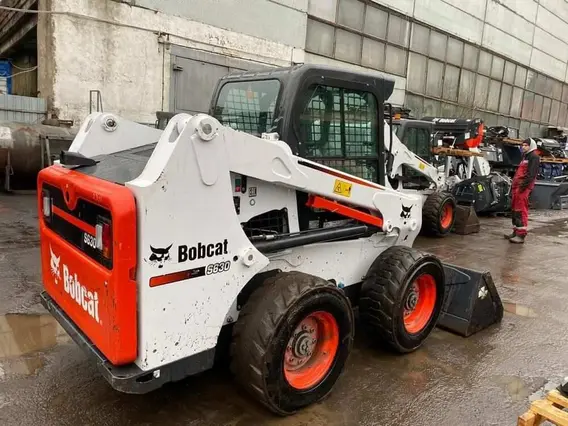 Фронтальный погрузчик Bobcat S630  б/у