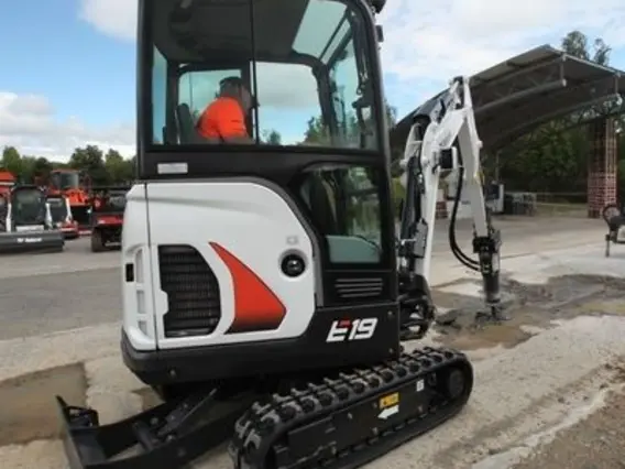 Экскаватор Bobcat E19  б/у фото 5