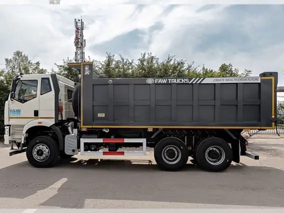 Самосвал FAW J6P CA3250 2024 года новый фото 5