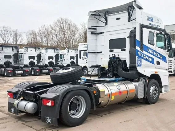 Тягач FAW J7 2024 года б/у фото 7