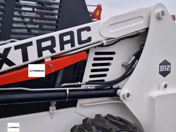Экскаватор-погрузчик QUADTRAC XTRAC S12 2025 года новый фото 2