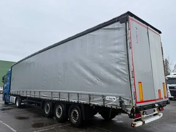 Шторный полуприцеп Schmitz Cargobull SCB S3T 2018 года б/у фото 6