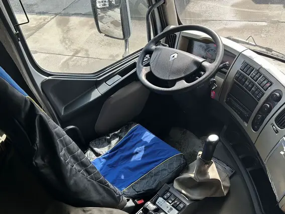 Тягач Renault Premium 2011 года б/у фото 14