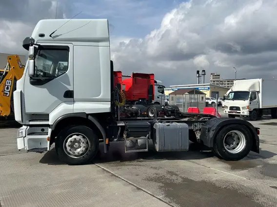Тягач Renault Premium 2011 года б/у фото 8