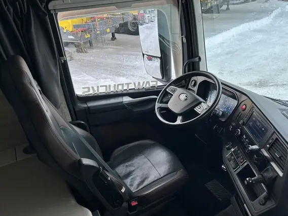 Тягач FAW J7 2023 года б/у фото 16