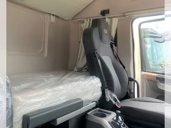Тягач Dongfeng gx 2024 года б/у фото 9
