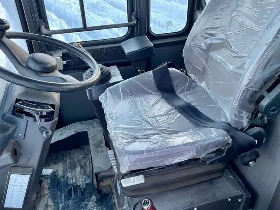 Фронтальный погрузчик LGCE (SDLG) LG933L 2023 года б/у фото 17