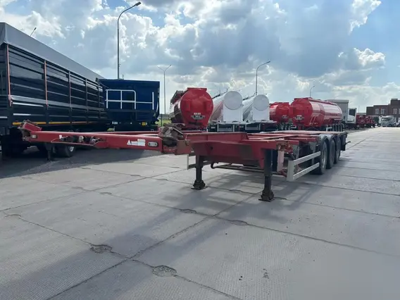 Полуприцеп-контейнеровоз Grunwald 9453-0000010-41 2010 года б/у фото 3