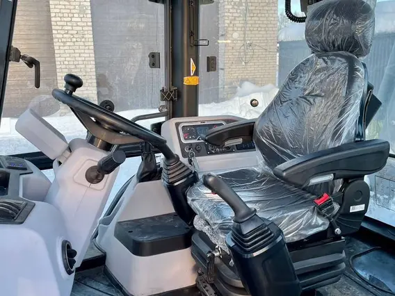 Экскаватор-погрузчик XCMG XC8-S2570 2023 года новый фото 21