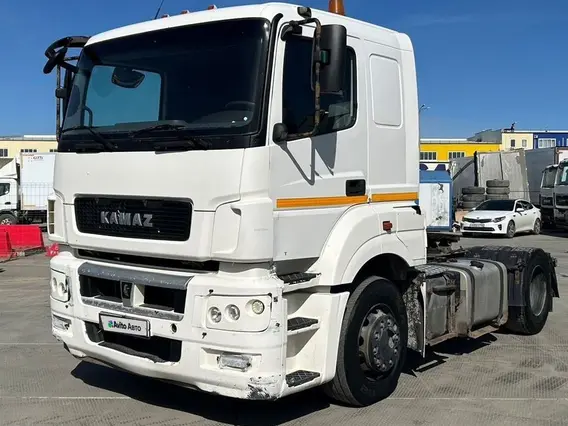 Тягач Камаз 5490 2015 года б/у