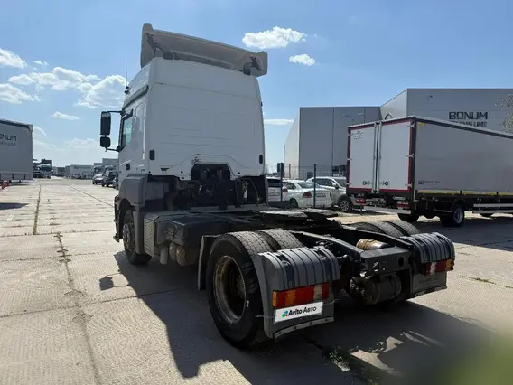 Седельный тягач Mercedes-Benz Axor 2013 года б/у фото 5