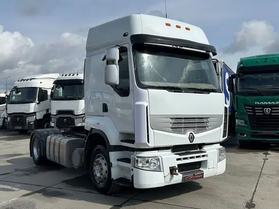 Тягач Renault Premium 2011 года б/у фото 3