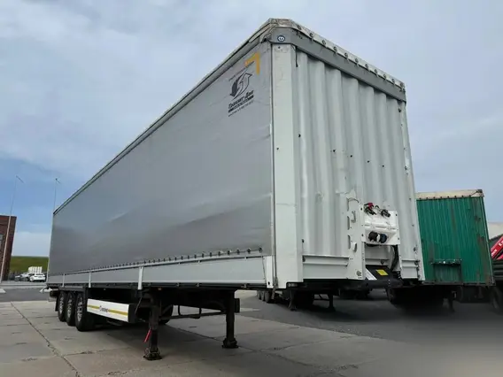 Шторный полуприцеп Krone SD 2019 года б/у