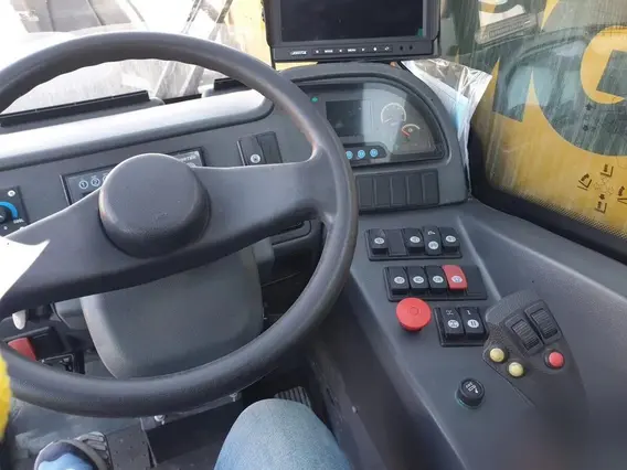 Телескопический погрузчик XCMG XC6-1056VN 2023 года б/у фото 14