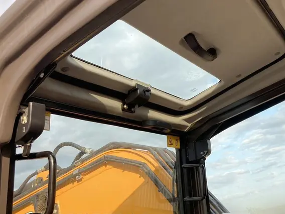 Экскаватор QUADTRAC E90W 2023 года новый фото 14