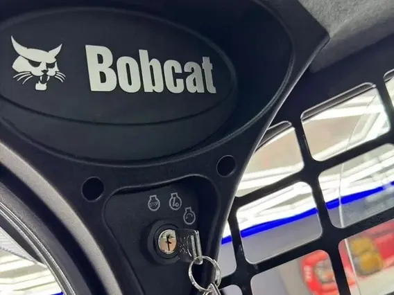 Фронтальный погрузчик Bobcat 530 2025 года новый фото 20