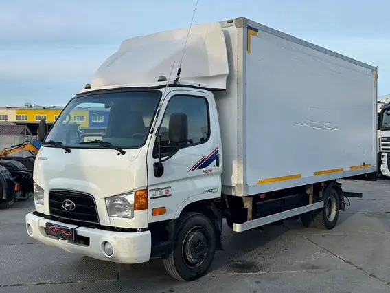 Изотермический фургон Hyundai HD78 2017 года б/у