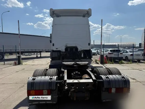 Седельный тягач Mercedes-Benz Axor 2013 года б/у фото 6