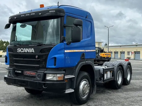 Тягач Scania P-series 2014 года б/у