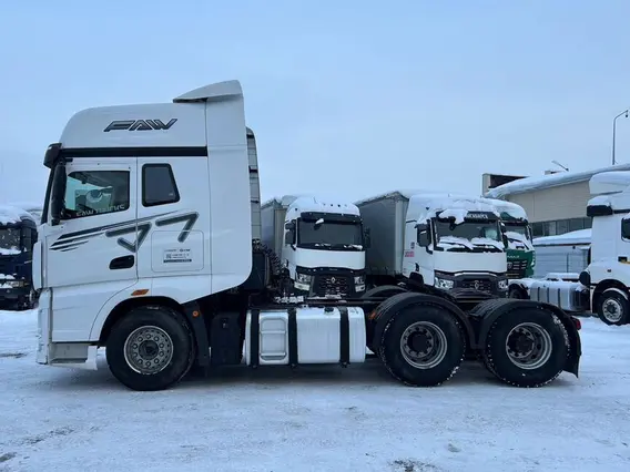 Тягач FAW J7 2023 года б/у фото 8