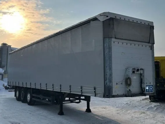 Шторный полуприцеп Schmitz Cargobull S01 2011 года б/у фото 3