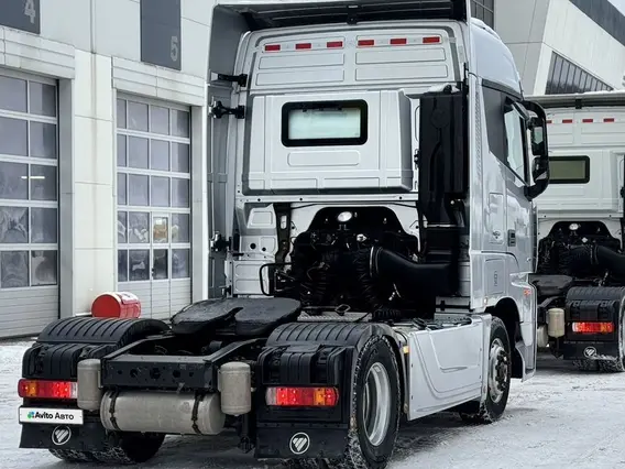 Тягач Foton Auman EST A 2023 года б/у фото 3