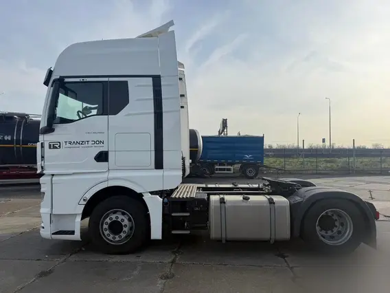 Седельный тягач MAN TGX 2023 года б/у фото 4
